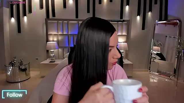 MorganHicks online show from 12-05-25, 07:55