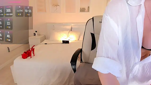HelenaRegal online show from 05-17-26, 02:28