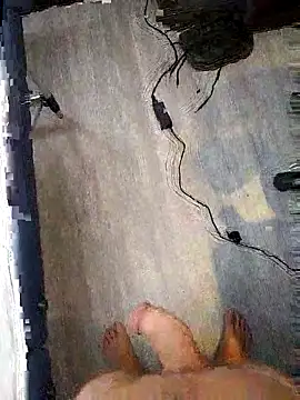 Snapshot of Alvaro2017 chatting on 02-23-26, 05:13 Alvaro2017 online show from 02-23-26, 05:13