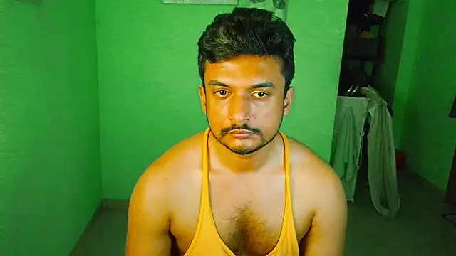 Snapshot of daringcutie chatting on 04-20-26, 12:35 daringcutie online show from 04-20-26, 12:35