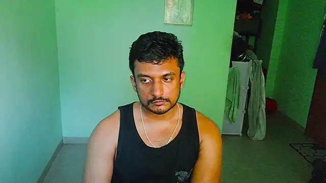 Snapshot of daringcutie chatting on 04-11-26, 07:05 daringcutie online show from 04-11-26, 07:05