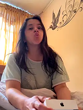 latinfemale online show from 09-30-25, 03:07