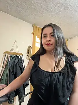 latinfemale online show from 07-11-26, 09:15