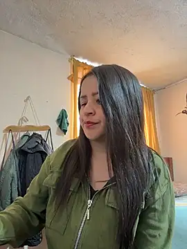 latinfemale online show from 04-21-26, 08:15
