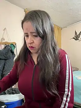 latinfemale online show from 11-16-25, 01:10