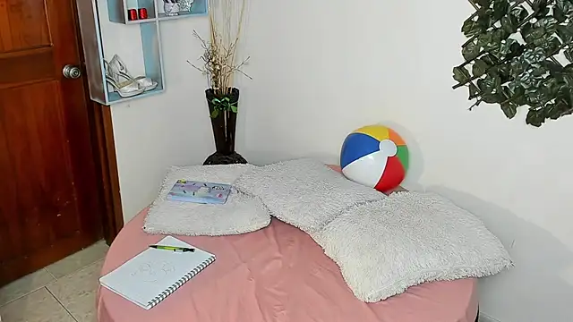 DestinyHills online show from 04-08-26, 12:17