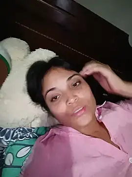 Snapshot of _Estrellita_ chatting on 06-06-26, 01:55 Estrellita online show from 06-06-26, 01:55