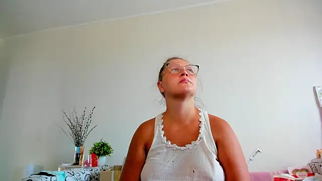 Snapshot of IamYourNarcotic chatting on 09-09-25, 06:01 IamYourNarcotic online show from 09-09-25, 06:01