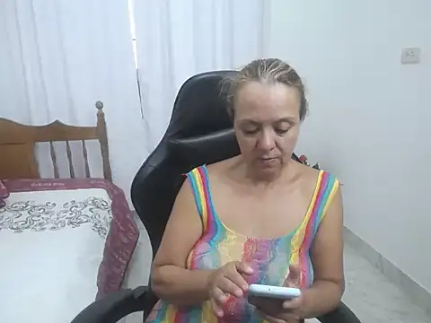 yeslluisa online show from 05-20-26, 08:28