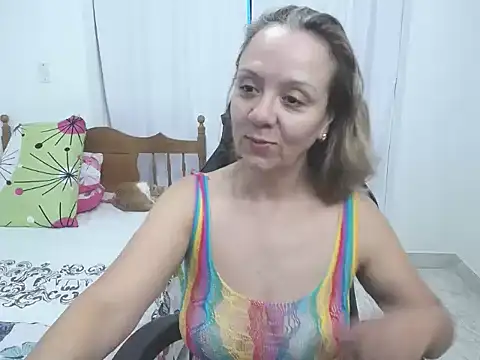 yeslluisa online show from 10-16-25, 07:44