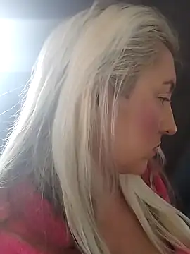 Mllesha74000 online show from 10-05-25, 11:23