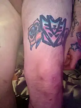 canadacockinme online show from 11-25-25, 01:39