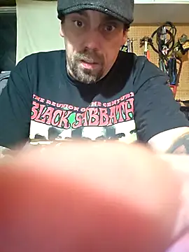 canadacockinme online show from 10-26-25, 04:46