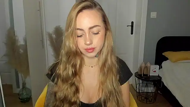 sexyCoralie online show from 03-27-26, 08:01