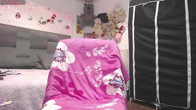 Sharloth milf online show from 05-30-26, 01:56