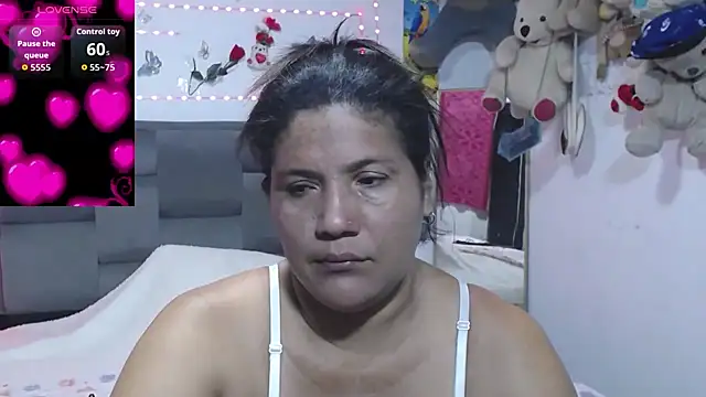 Sharloth milf online show from 11-06-25, 02:43