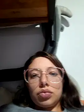 linda-schmidt online show from 04-05-26, 01:23