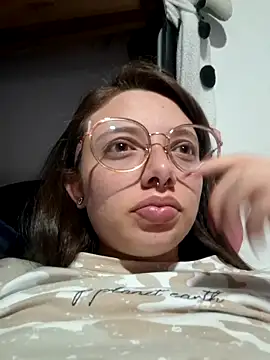 linda-schmidt online show from 11-06-25, 03:43