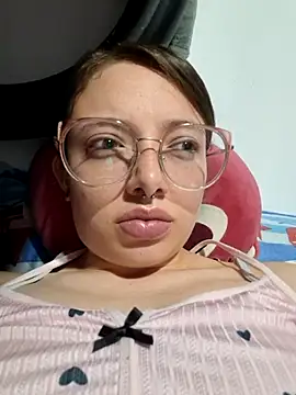 Snapshot of linda-schmidt chatting on 07-02-26, 01:28 linda-schmidt online show from 07-02-26, 01:28