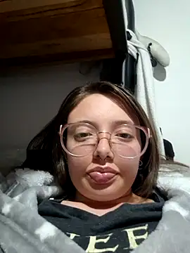 linda-schmidt online show from 11-30-25, 02:01