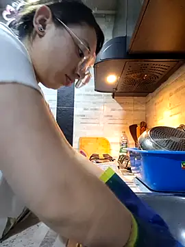 linda-schmidt online show from 10-25-25, 12:32