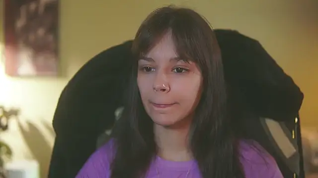 Snapshot of alyssa_sweet chatting on 10-20-25, 05:09 alyssa sweet online show from 10-20-25, 05:09