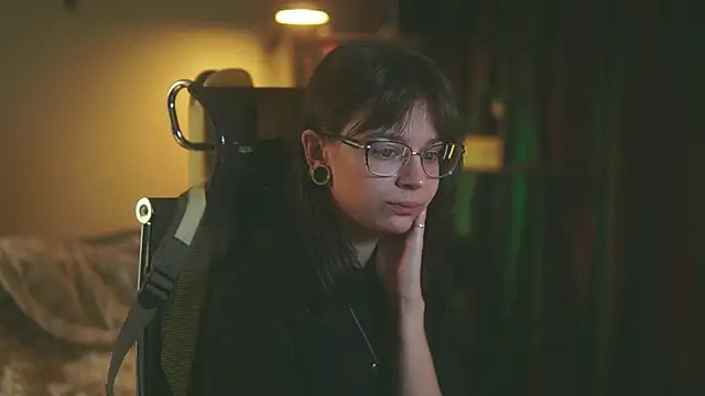 Snapshot of alyssa_sweet chatting on 10-01-25, 04:28 alyssa sweet online show from 10-01-25, 04:28