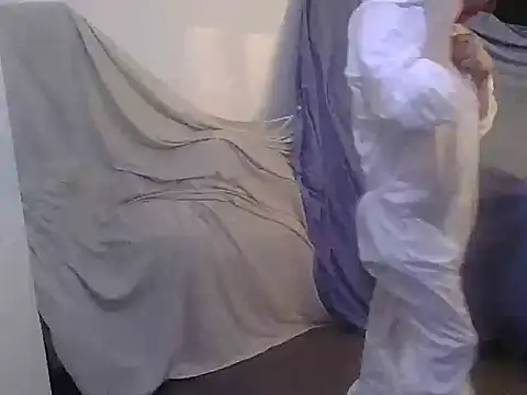 Snapshot of CeDelicja chatting on 01-09-26, 04:47 CeDelicja online show from 01-09-26, 04:47