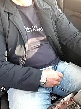 giorgio481510 online show from 01-12-26, 09:38