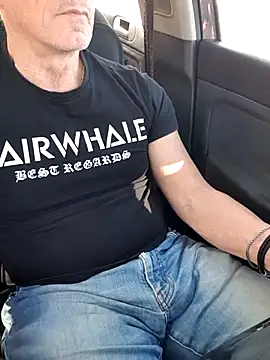 giorgio481510 online show from 11-10-25, 09:36