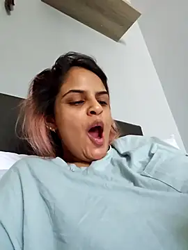 DirtySnowball69 online show from 04-10-26, 07:26