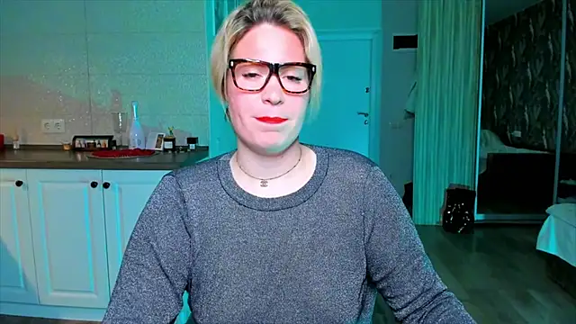 HotTiffani online show from 02-06-26, 02:29