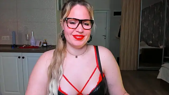 HotTiffani online show from 02-26-26, 08:03