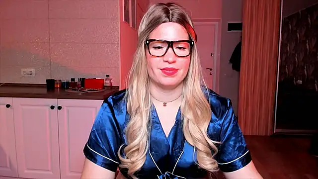 HotTiffani online show from 10-20-25, 05:53