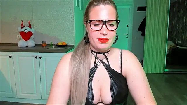 HotTiffani online show from 11-10-25, 10:42