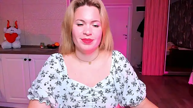 HotTiffani online show from 11-08-25, 11:14