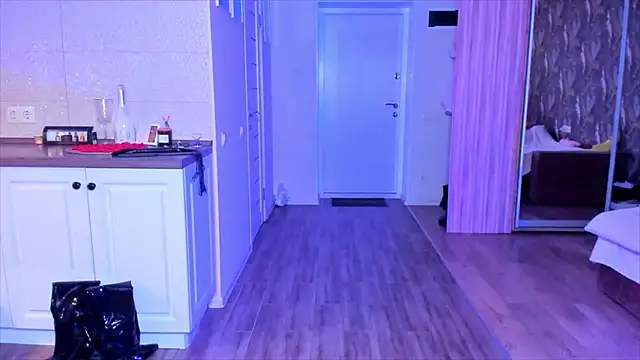 HotTiffani online show from 02-16-26, 08:46