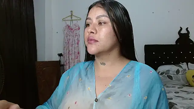 venuz mendoza20 online show from 05-11-26, 01:45