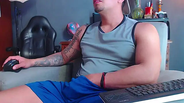 geirge teacherxx online show from 11-21-25, 04:28