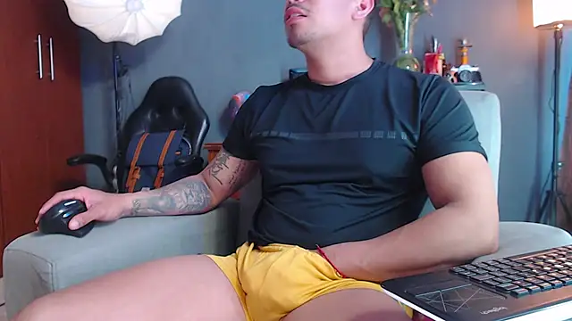 geirge teacherxx online show from 11-12-25, 08:23