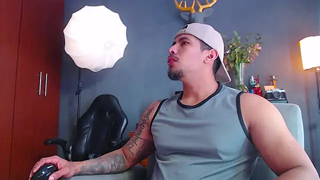 geirge teacherxx online show from 10-31-25, 03:30