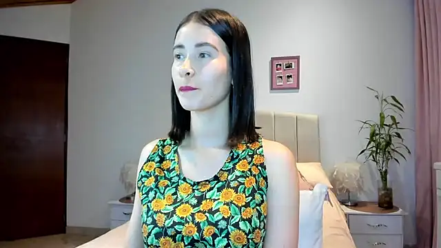 Snapshot of macarena_vallejo chatting on 03-03-25, 01:17 macarena vallejo online show from 03-03-25, 01:17