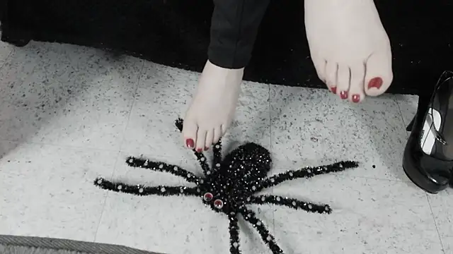  Jade 16 online show from 10-13-25, 12:29