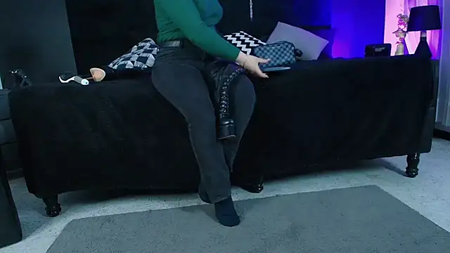  Jade 16 online show from 10-23-25, 11:42