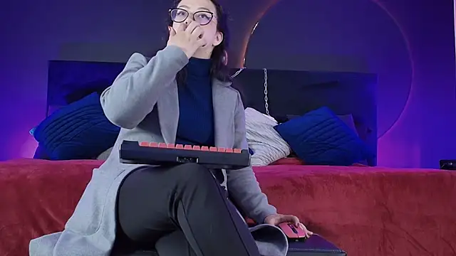  Jade 16 online show from 04-14-26, 02:44