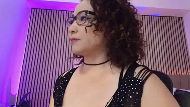 JuliRamirez online show from 05-22-26, 12:47