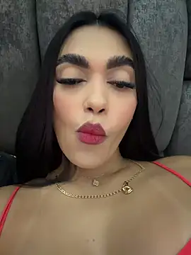 Snapshot of emma_andrew1 chatting on 06-30-26, 12:43 emma andrew1 online show from 06-30-26, 12:43