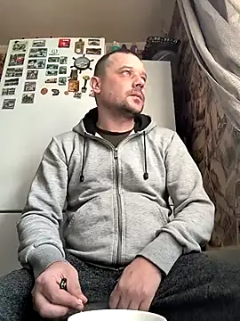 DanielOhCool online show from 02-28-25, 07:26