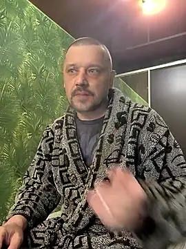 DanielOhCool online show from 04-10-26, 04:08