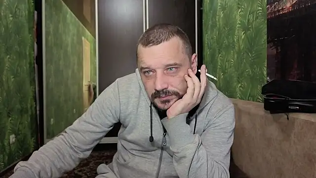 DanielOhCool online show from 10-02-25, 06:39